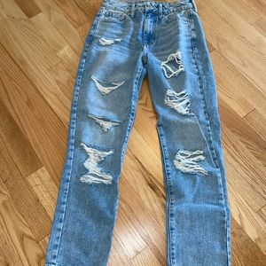 PACSUN RIPPED LIGHT WASH MOM JEANS